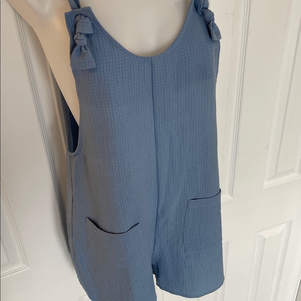 EMORY ROSE BLUE SLEEVELESS KNOT FRONT POCKET PATCHED OVERALL ROMPER SZ MED - Picture 5 of 10